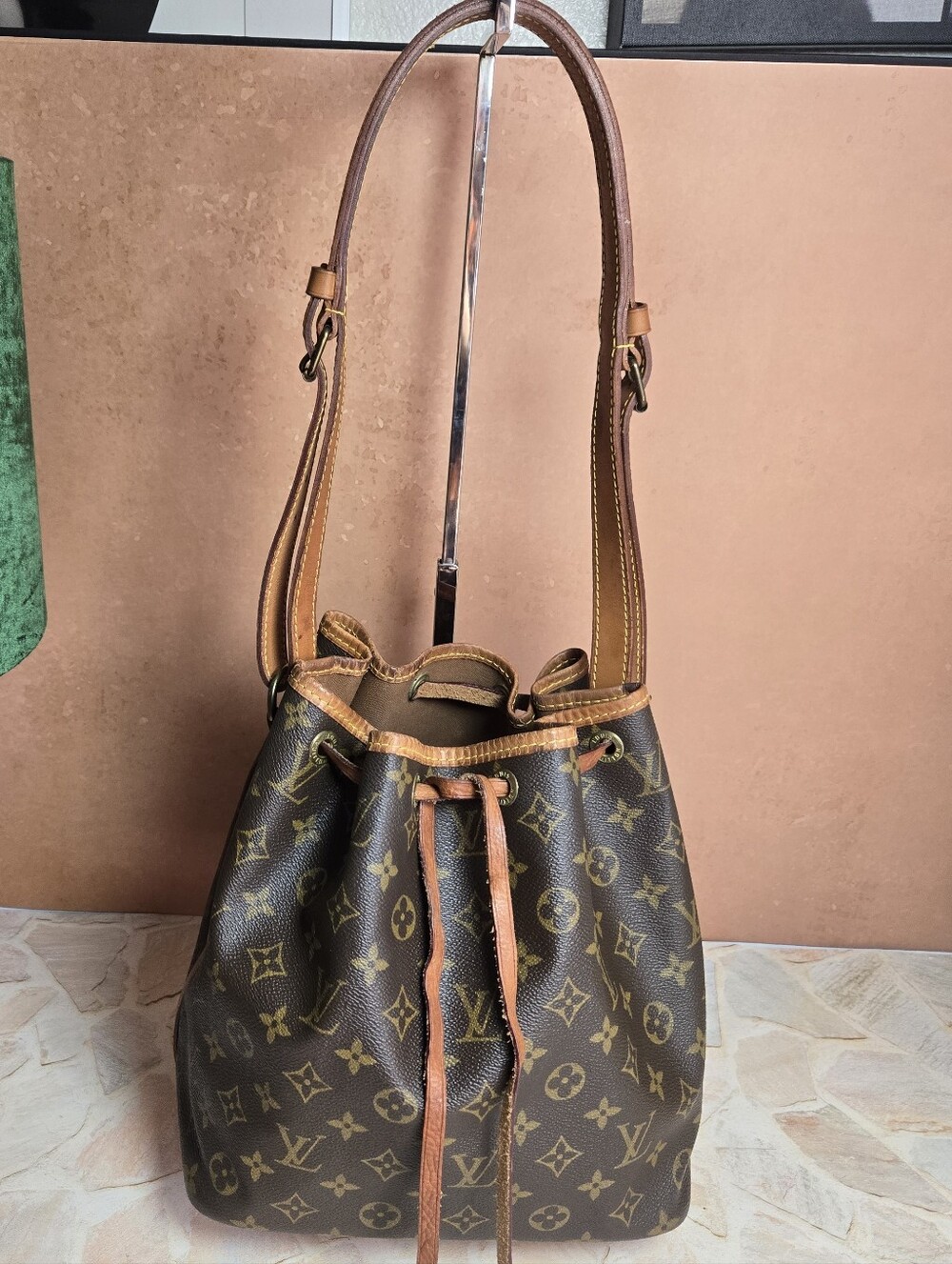 Authentic Vintage Louis Vuitton Monogram Petit Noé Bucket Bag